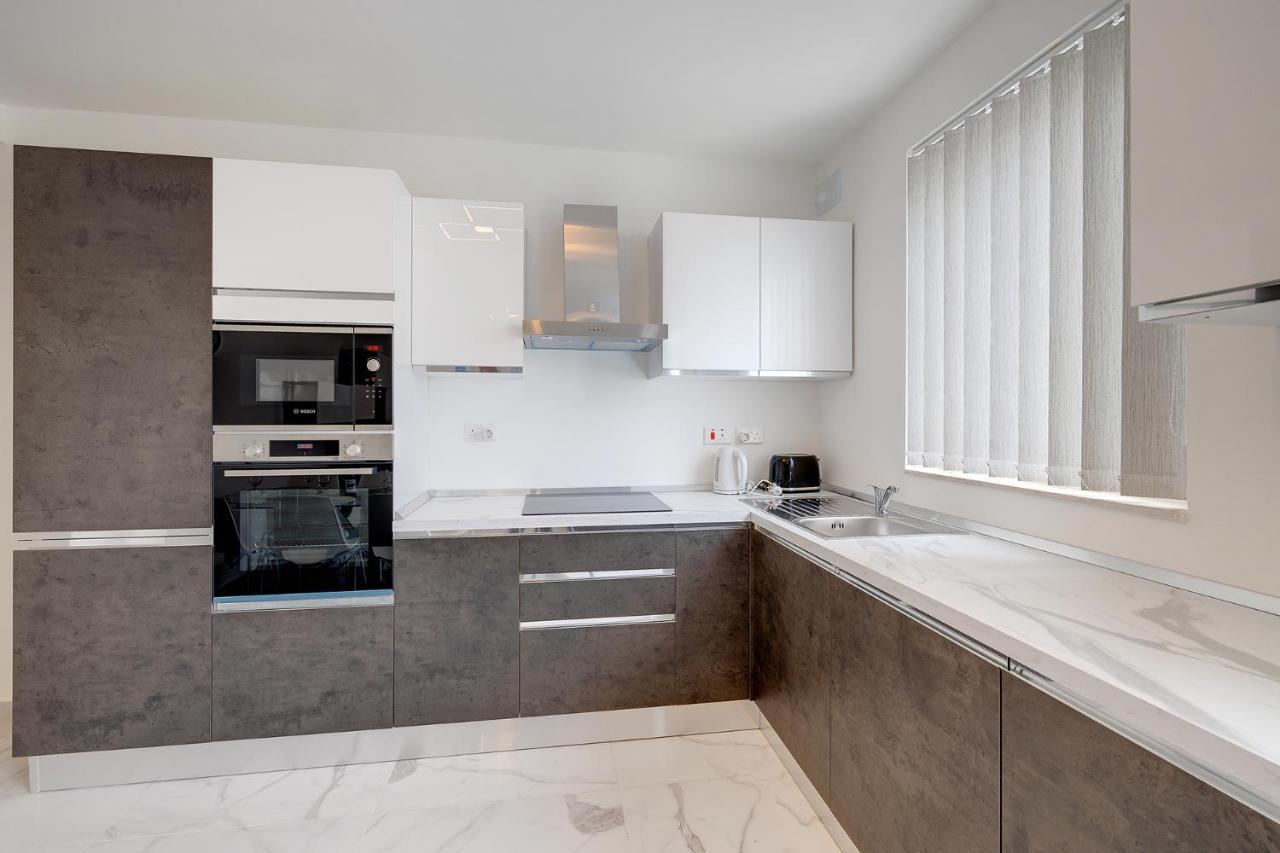 Stylish 2Br Apartment In Central St Julians Saint Julian's Ngoại thất bức ảnh